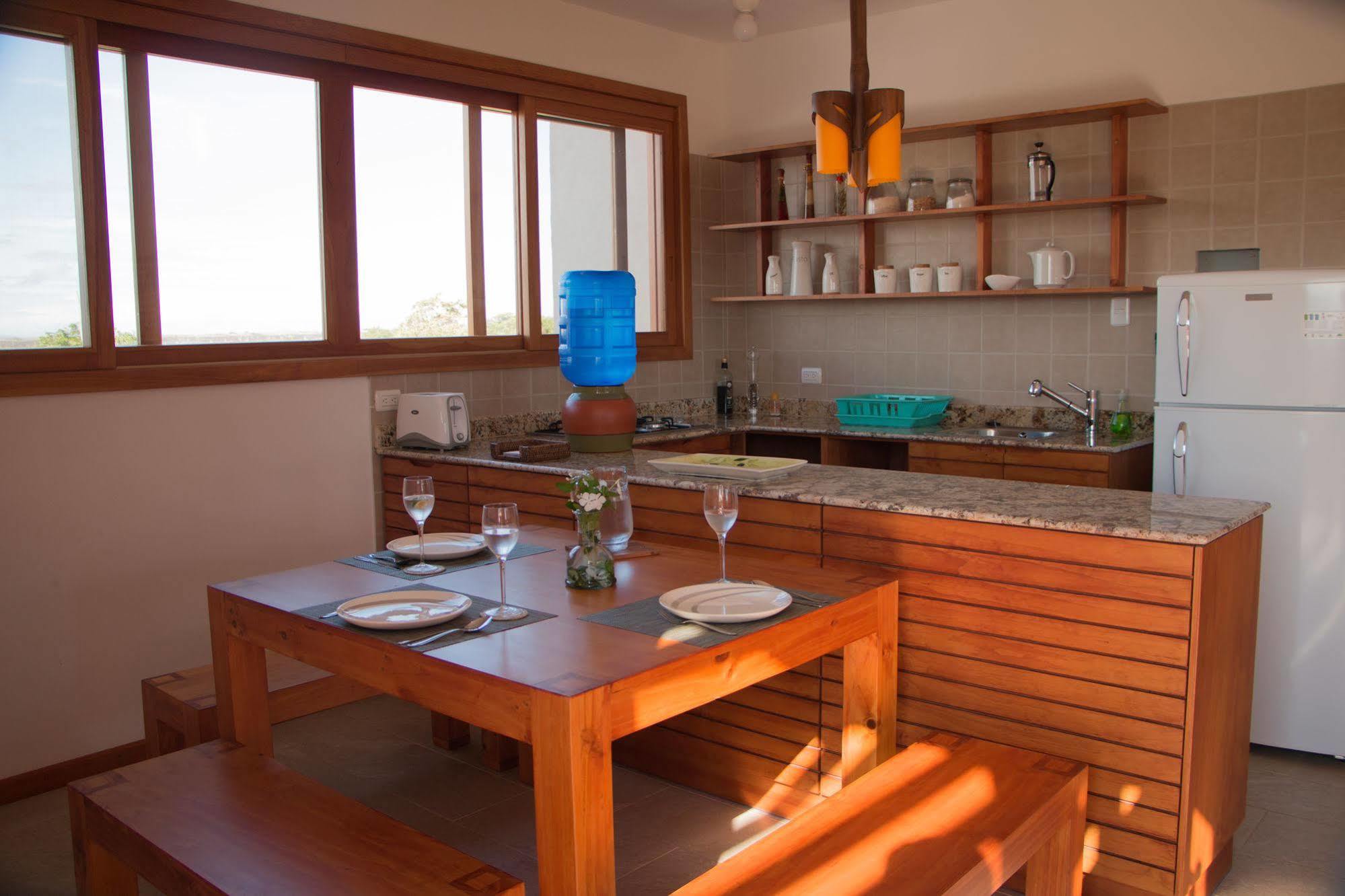 Chez Manany Galapagos Ecolodge Puerto Villamil Εξωτερικό φωτογραφία
